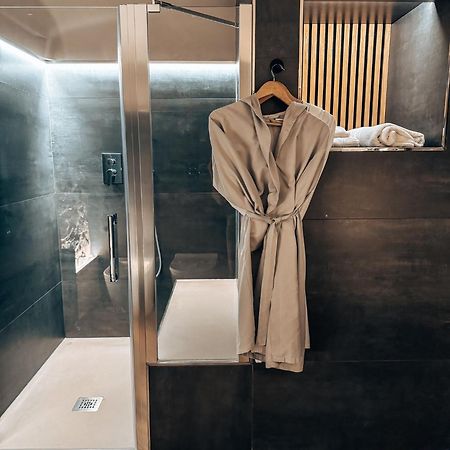 ドルチェアックア Talking Stones Bed & Breakfast エクステリア 写真