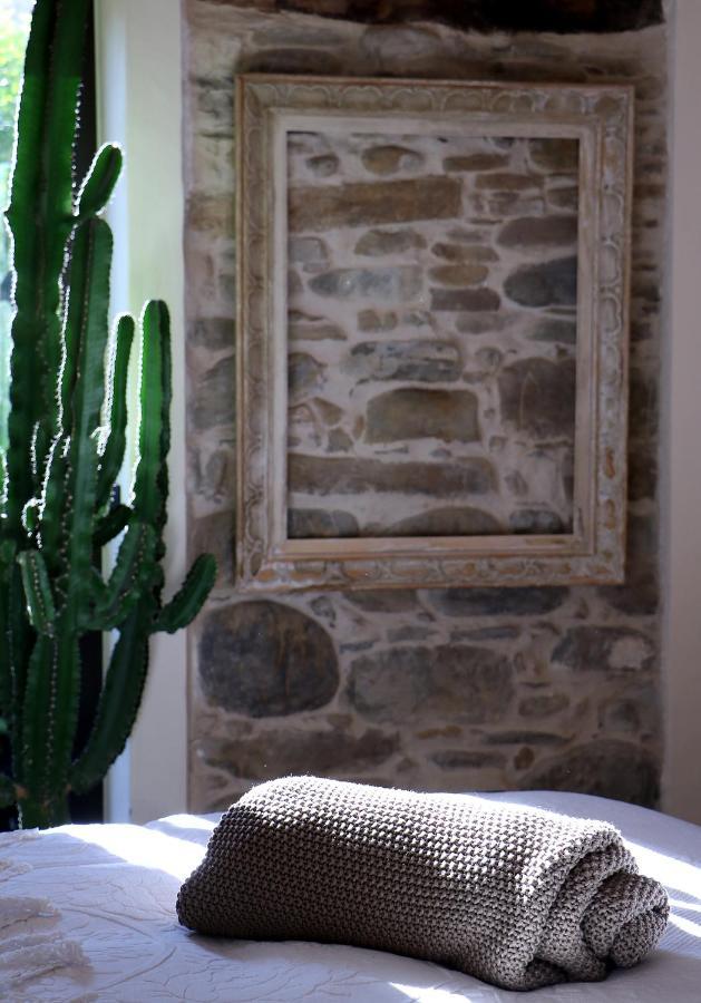 ドルチェアックア Talking Stones Bed & Breakfast エクステリア 写真