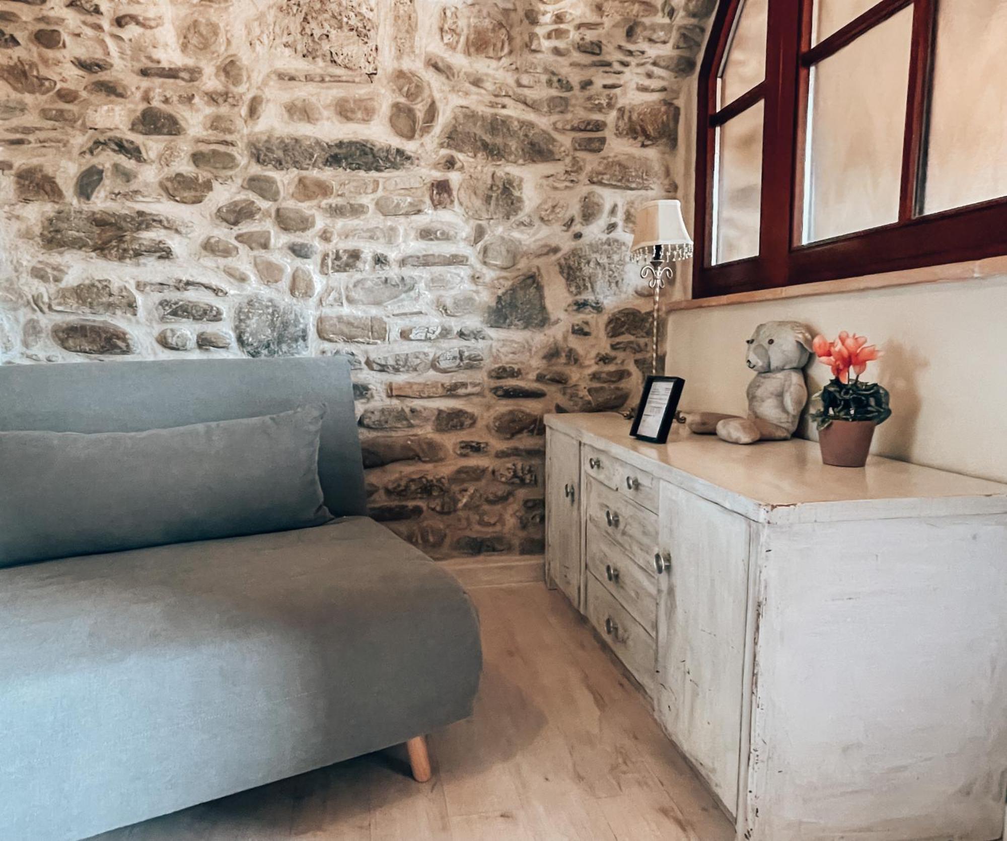ドルチェアックア Talking Stones Bed & Breakfast エクステリア 写真