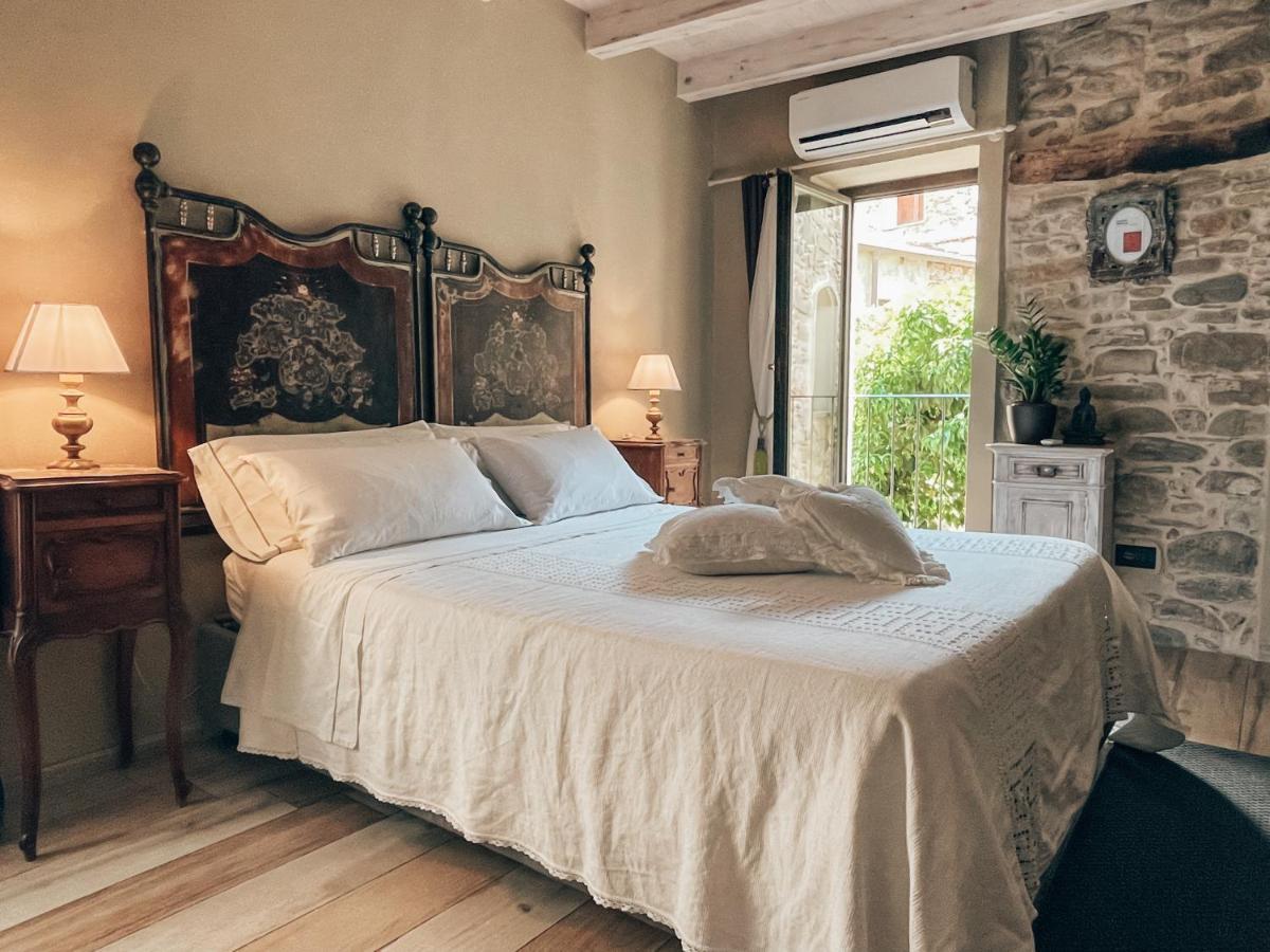 ドルチェアックア Talking Stones Bed & Breakfast エクステリア 写真