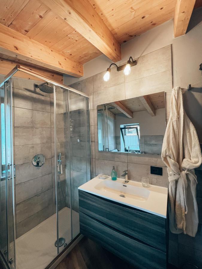 ドルチェアックア Talking Stones Bed & Breakfast エクステリア 写真