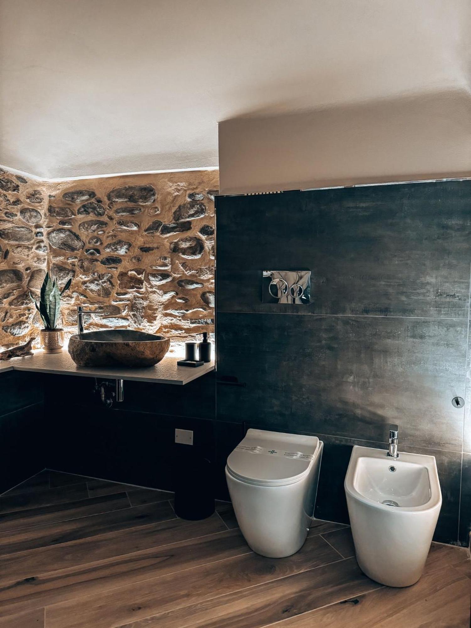 ドルチェアックア Talking Stones Bed & Breakfast エクステリア 写真