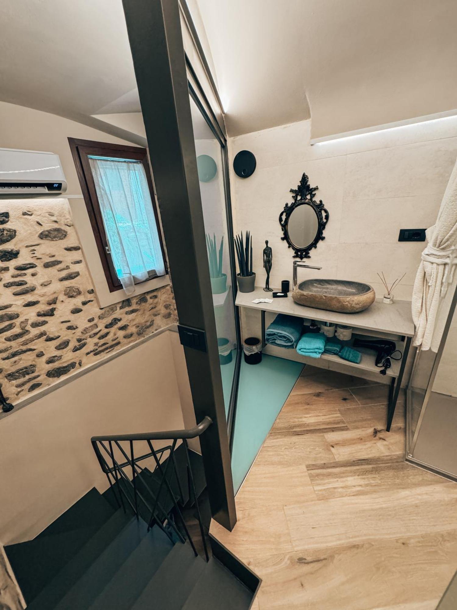 ドルチェアックア Talking Stones Bed & Breakfast エクステリア 写真