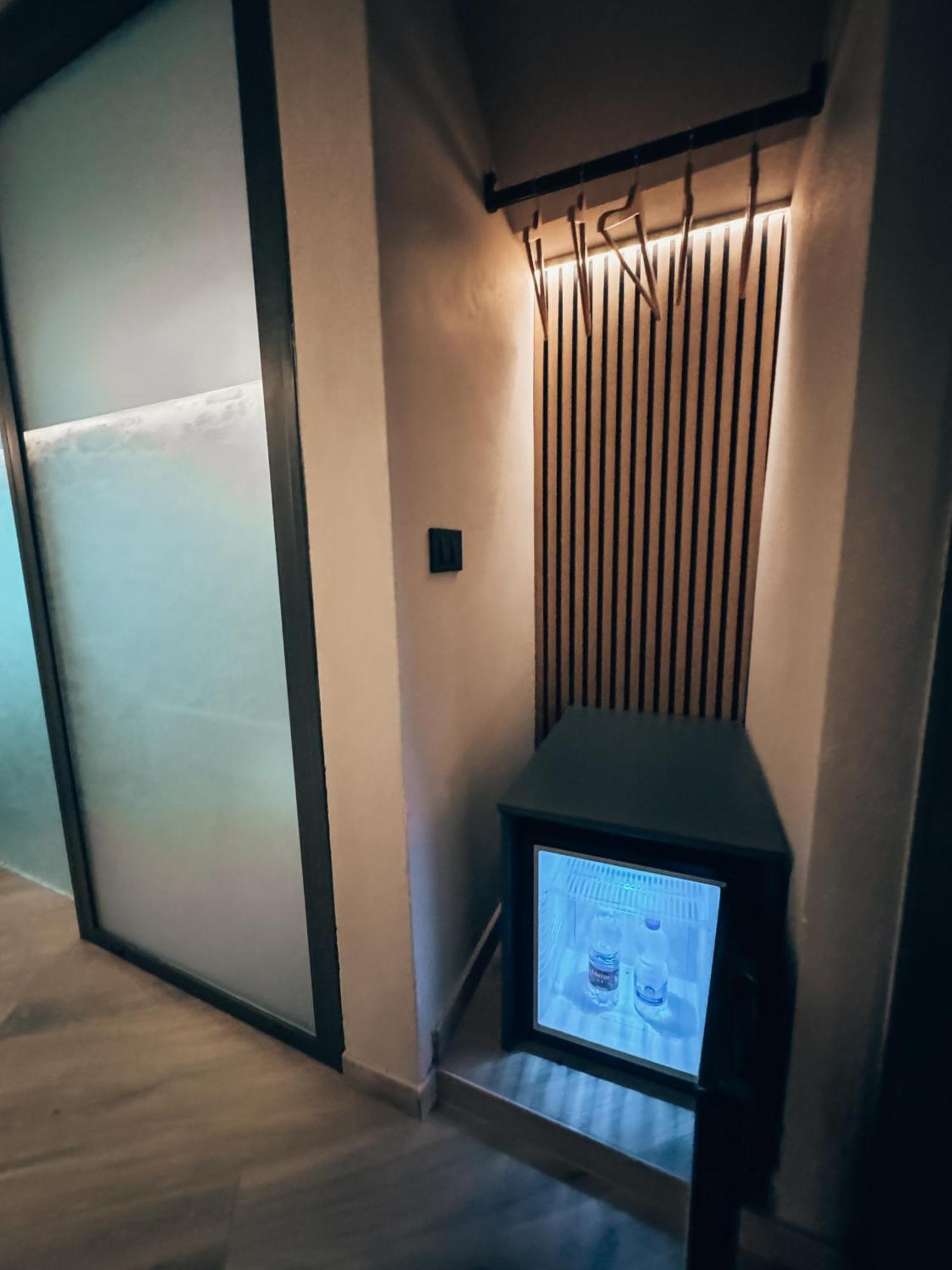 ドルチェアックア Talking Stones Bed & Breakfast エクステリア 写真